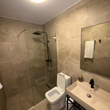 Minimalistic Luxury Sarandë