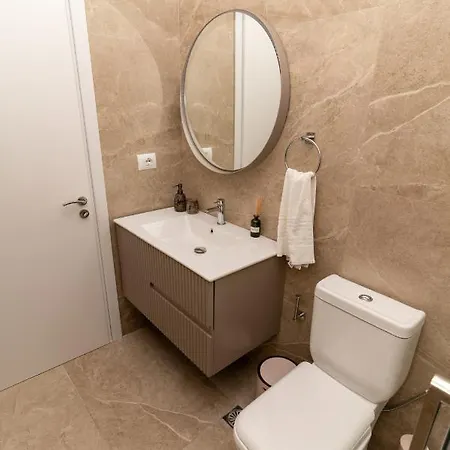 Minimalistic Luxury Apartamento Sarandë